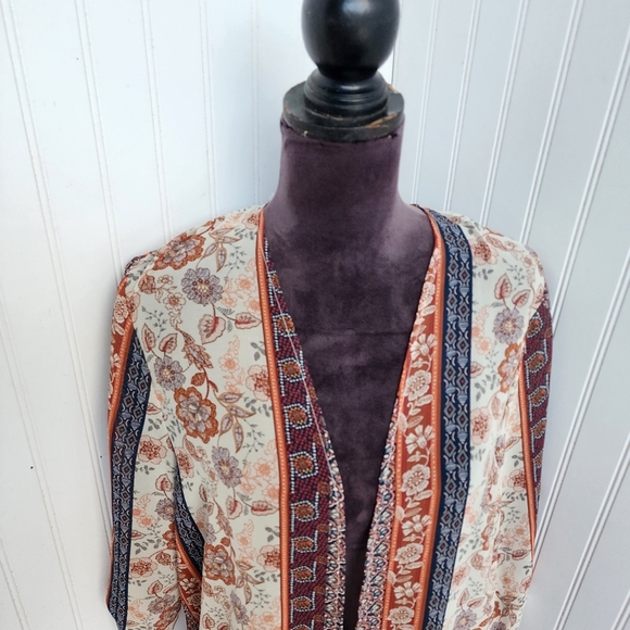 Liberty Love Women’s Sheer Cardigan / Kimono Red Blue Floral Open Front Sz L - Picture 2 of 12